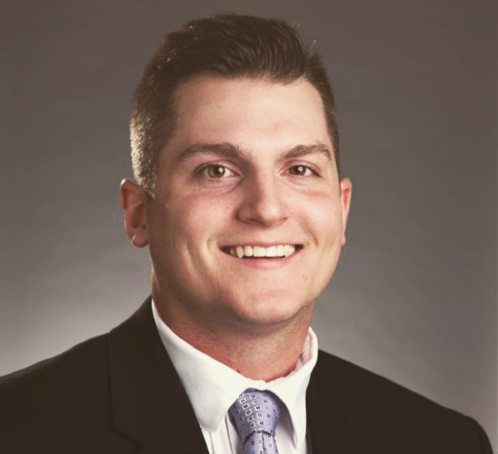 Andrew Dikes headshot
